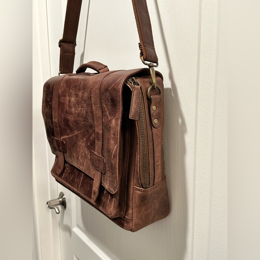 LadderBack 100% Leather Brown Rugged & Rustic Design Laptop Messenger Bag - Picture 7 of 16